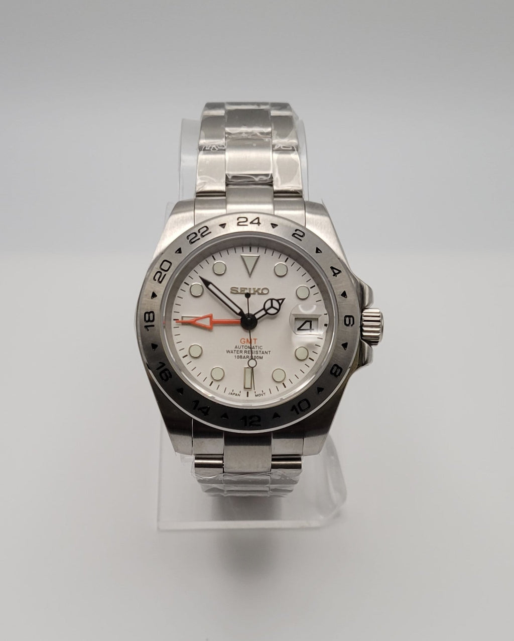 GMT Explorer II Style Custom Mod | White