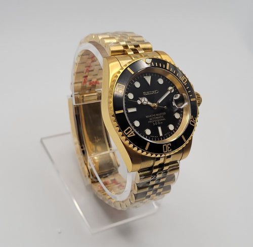 Custom Sub Gold | Black