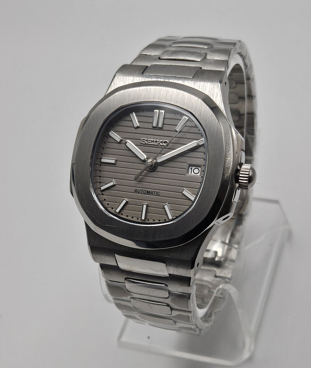 Nautilus | Gray