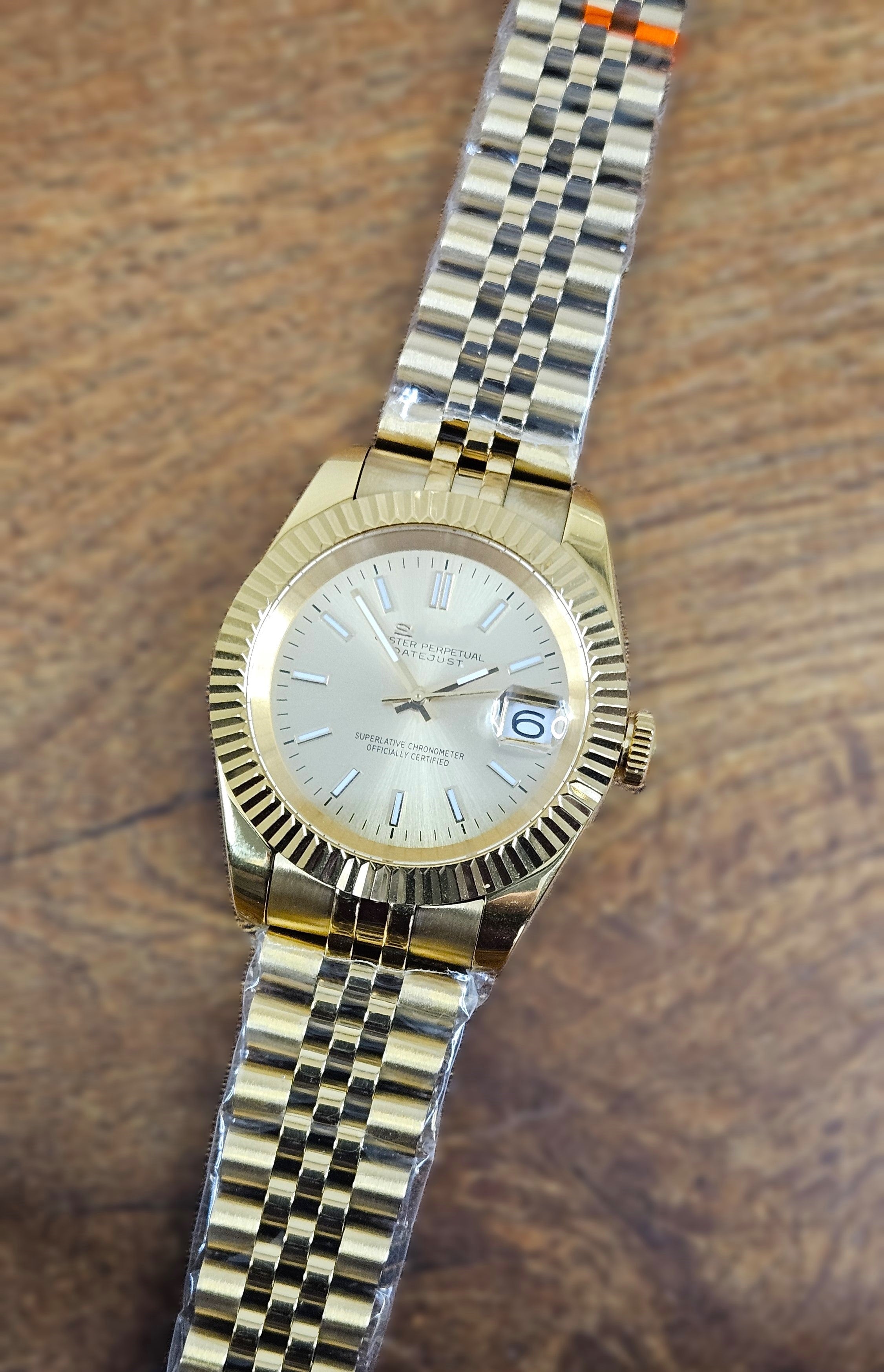 DateJust Gold | Various