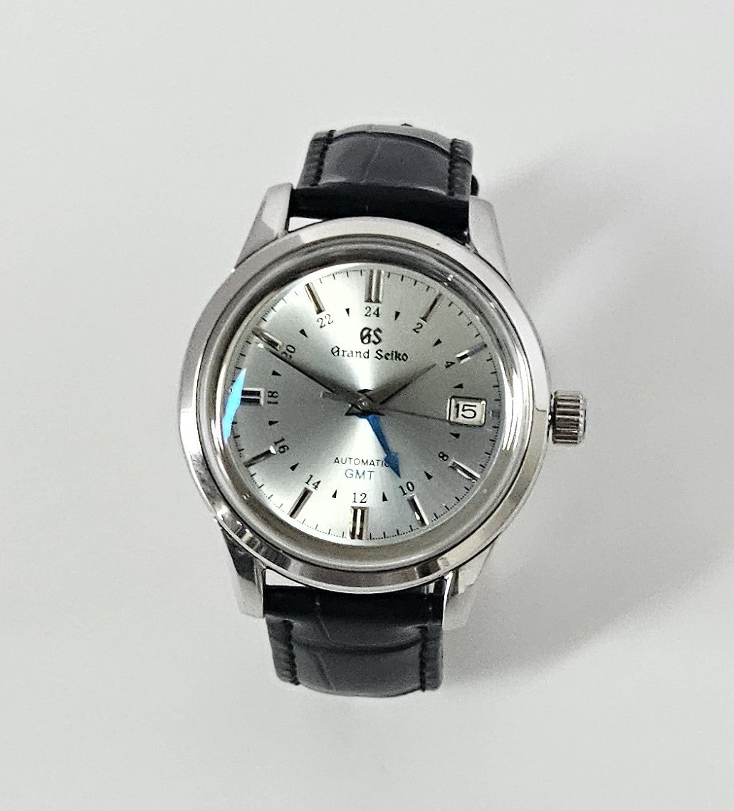 GMT-mod-watch-grand-seiko-ice-blue-dial