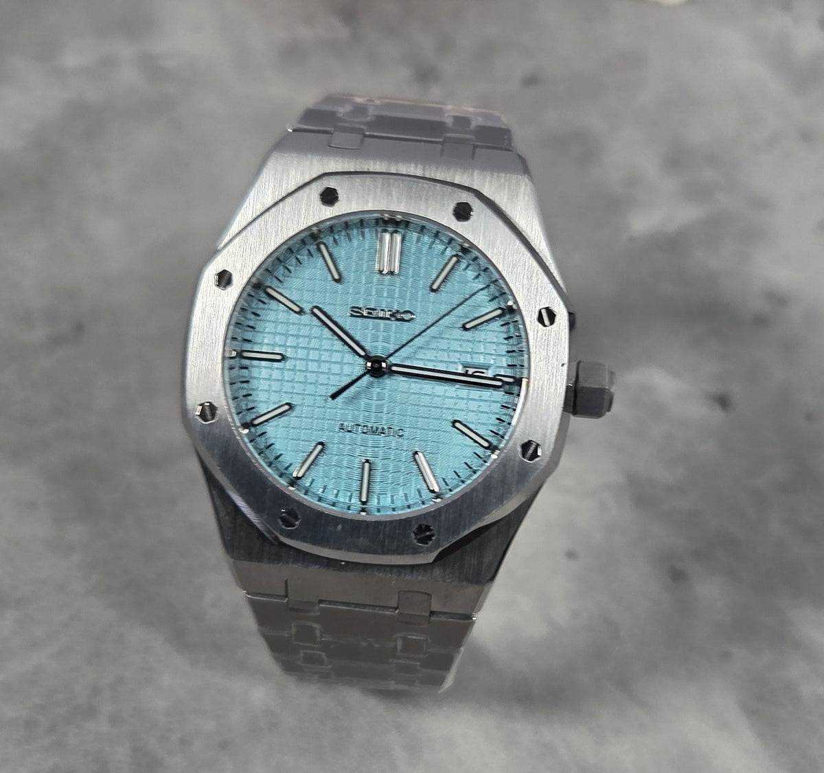 Royal Oak | Sky Blue